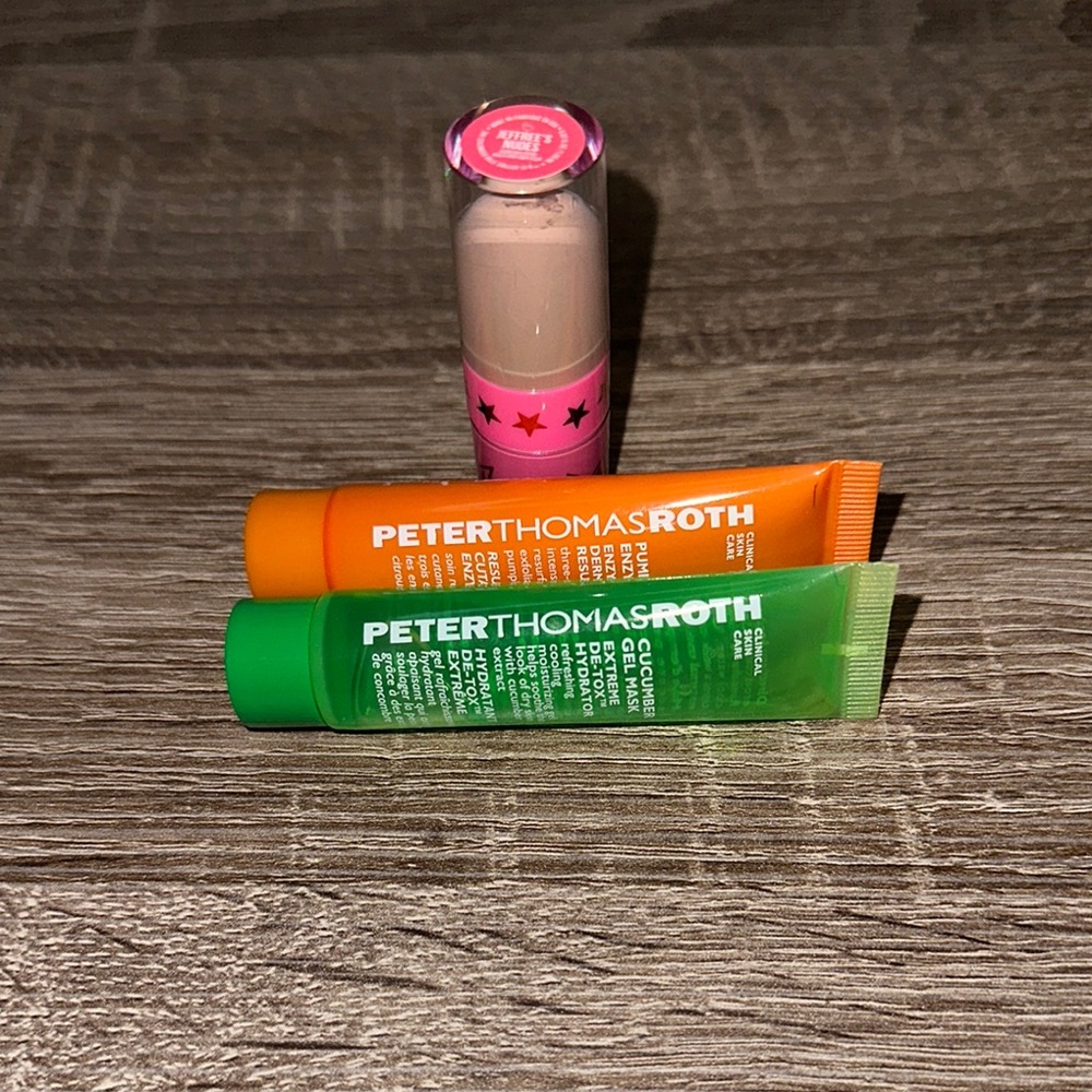 Jeffree Star Pink Lipstick Bold Color Playful Design